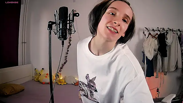 Violet Veliya online show from 21, 3, 2025