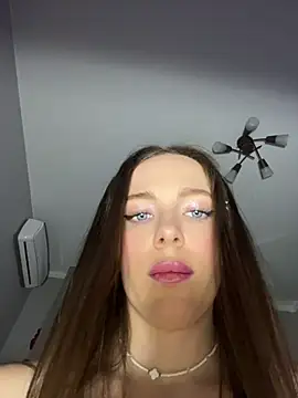 -SweetDi- online show from 7, 6, 2026