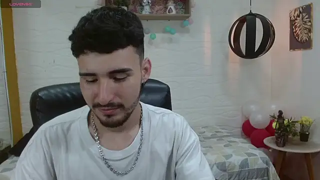 DmitriSanders online show from 1, 3, 2025