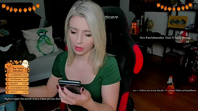 Lisaonthemoon online show from 23, 10, 2025