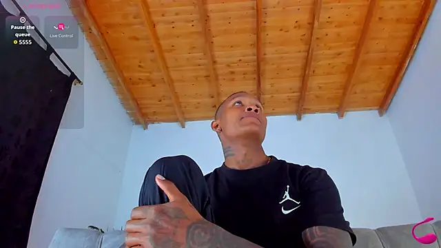 esteveen ortegas  online show from 10, 4, 2026