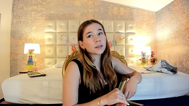 Lezy  online show from 22, 4, 2026