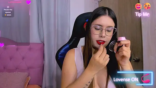 ParisShayk online show from 24, 7, 2026