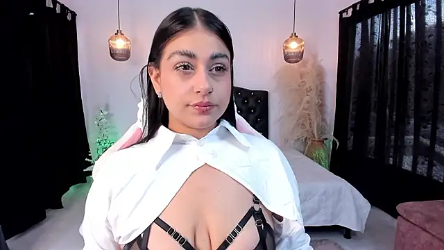 GabyRhodes online show from 4, 12, 2024