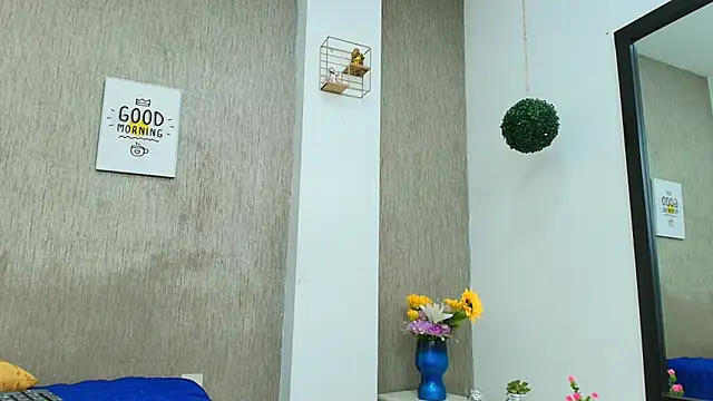 Cloeandtyfanny online show from 2, 2, 2025