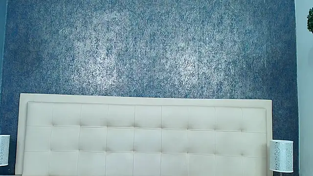 Cloeandtyfanny online show from 12, 1, 2026