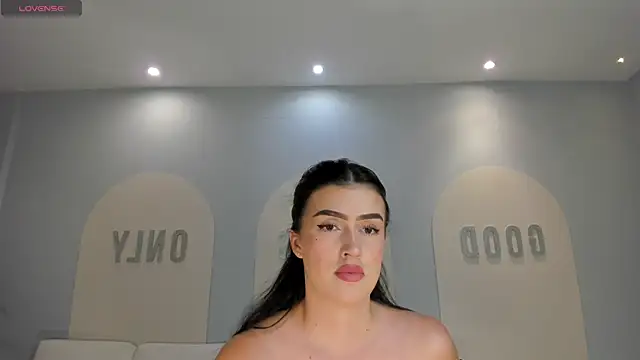 PaulinaSantos  online show from 22, 4, 2026