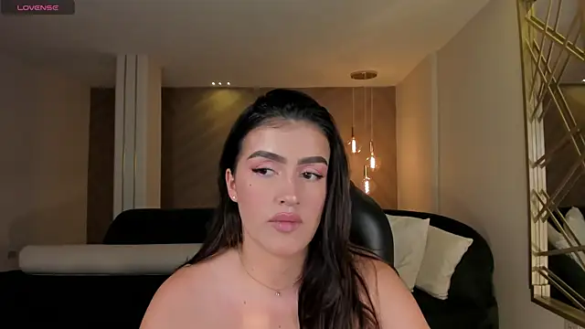 PaulinaSantos  online show from 10, 6, 2026