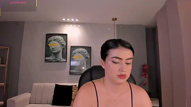 PaulinaSantos  online show from 24, 7, 2026