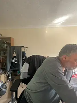 LondonTeffy online show from 2, 10, 2025