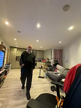 Snapshot of LondonTeffy chatting on 2, 2, 2026 LondonTeffy online show from 2, 2, 2026