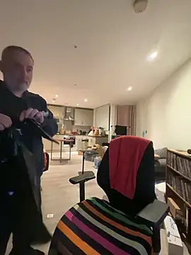 Snapshot of LondonTeffy chatting on 12, 2, 2026 LondonTeffy online show from 12, 2, 2026