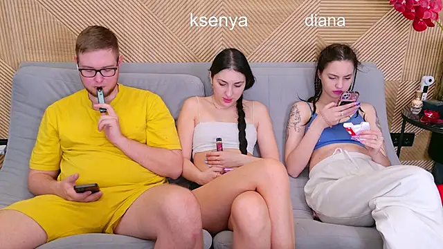 Ksenny online show from 20, 4, 2026