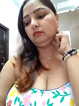 Dianaa9 online show from 5, 3, 2025