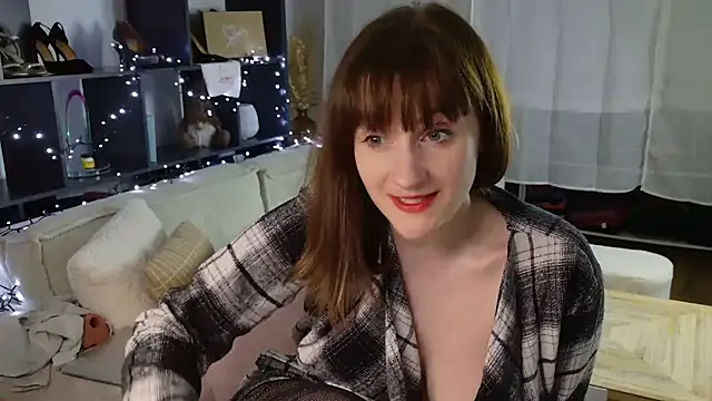 Snapshot of victoirenextdoor chatting on 1, 2, 2026 victoirenextdoor online show from 1, 2, 2026