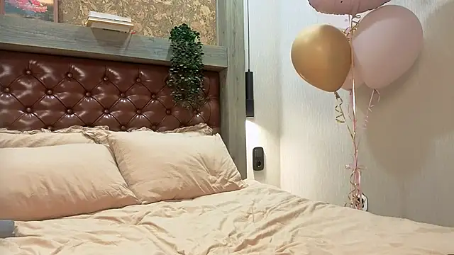 Snapshot of CuteRebelious chatting on 8, 2, 2026 CuteRebelious online show from 8, 2, 2026