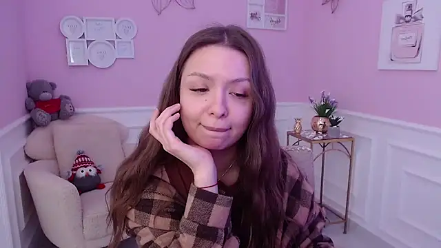 LucySkilar online show from 16, 3, 2025