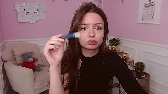 LucySkilar online show from 22, 6, 2026