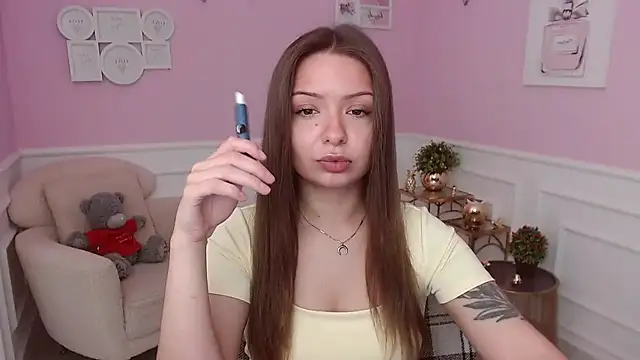 LucySkilar online show from 3, 7, 2026