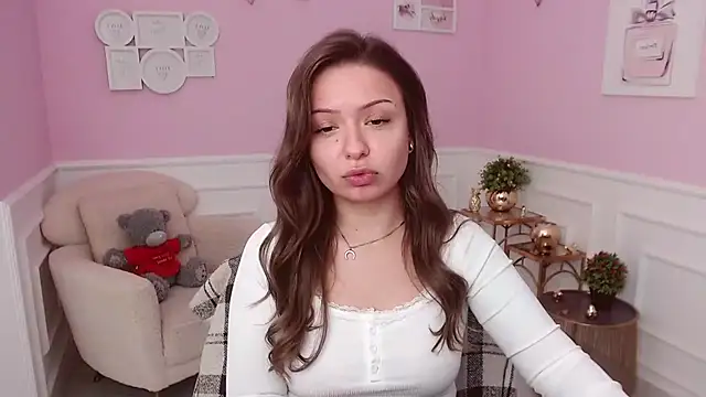 LucySkilar online show from 10, 7, 2026