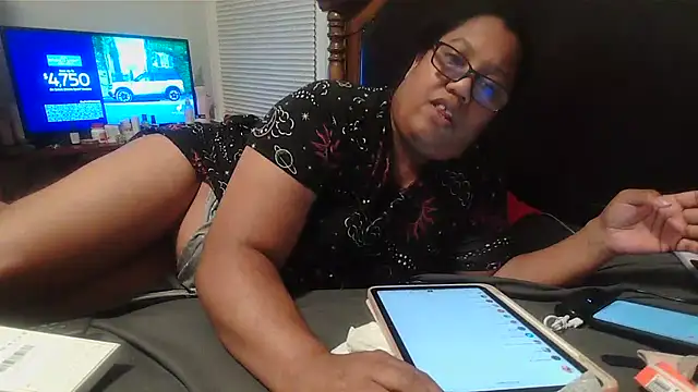 Snapshot of ebonyred chatting on 9, 3, 2025 ebonyred online show from 9, 3, 2025