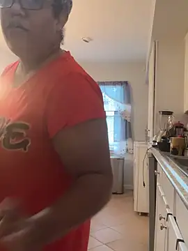 Snapshot of ebonyred chatting on 7, 10, 2025 ebonyred online show from 7, 10, 2025