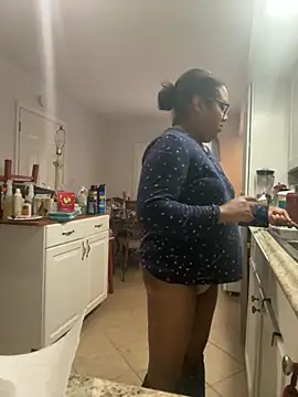 Snapshot of ebonyred chatting on 5, 12, 2025 ebonyred online show from 5, 12, 2025