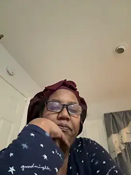 Snapshot of ebonyred chatting on 3, 2, 2026 ebonyred online show from 3, 2, 2026