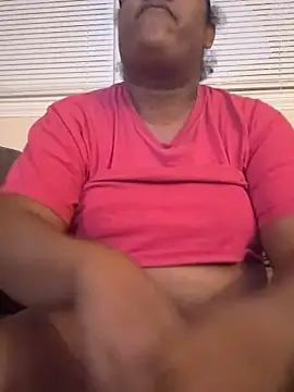 Snapshot of ebonyred chatting on 8, 2, 2026 ebonyred online show from 8, 2, 2026