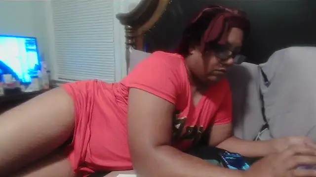 Snapshot of ebonyred chatting on 2, 3, 2026 ebonyred online show from 2, 3, 2026