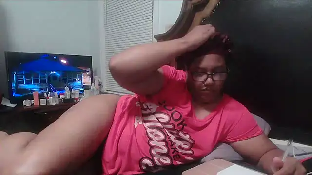 Snapshot of ebonyred chatting on 18, 3, 2026 ebonyred online show from 18, 3, 2026