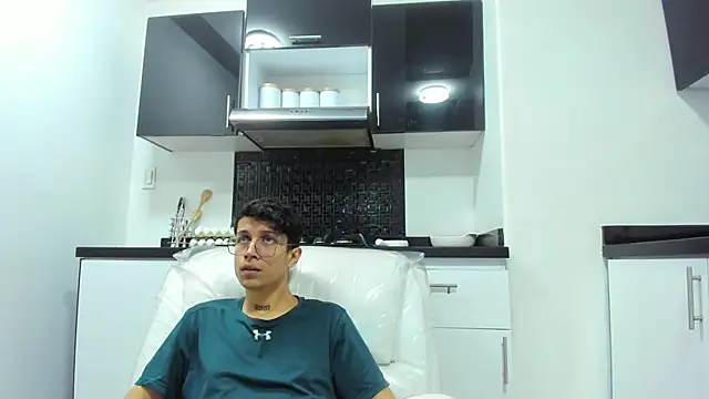 AgarEvans online show from 9, 12, 2024