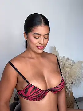 Snapshot of MelissaWaltton chatting on 10, 2, 2025 MelissaWaltton online show from 10, 2, 2025