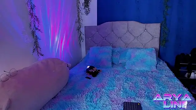 arysUwU online show from 15, 3, 2025