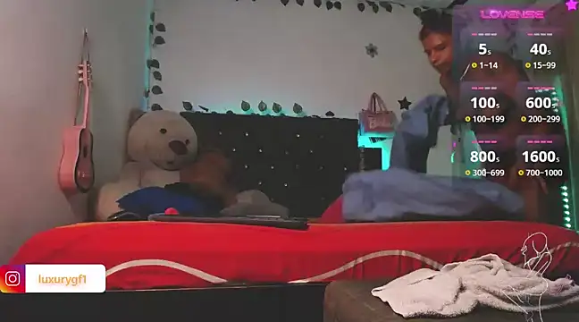 Pocahontaslovex online show from 20, 12, 2024