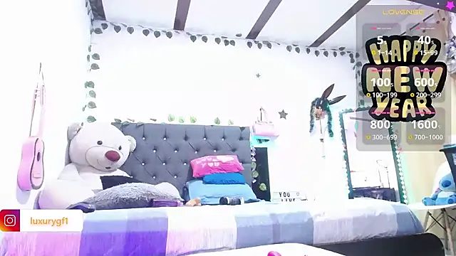 Pocahontaslovex online show from 1, 1, 2025