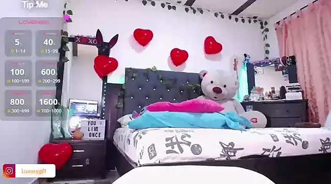 Pocahontaslovex online show from 18, 2, 2025