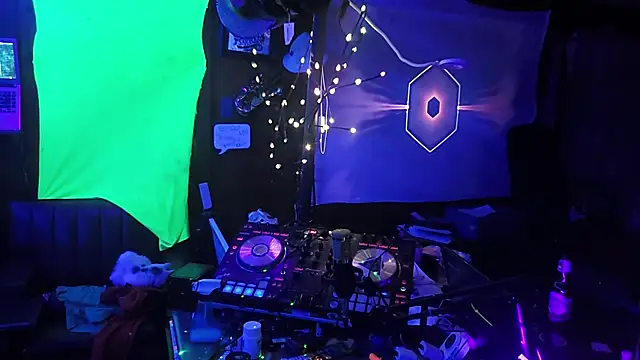 tayshie online show from 8, 2, 2025