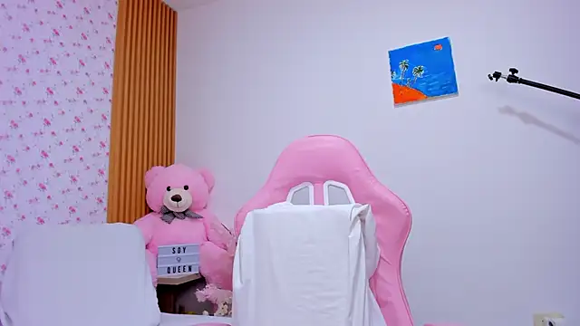 Soyqueen online show from 28, 4, 2026