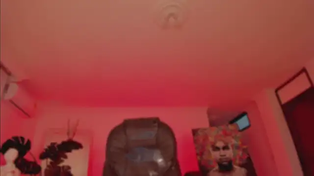 Taylor  foxxx online show from 12, 12, 2024