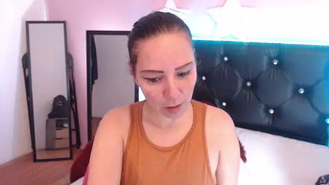 camila delarosa online show from 16, 11, 2025