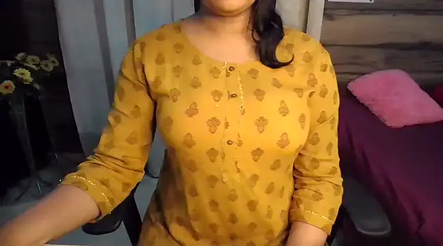 Snapshot of Trezza chatting on 14, 12, 2024 Trezza online show from 14, 12, 2024