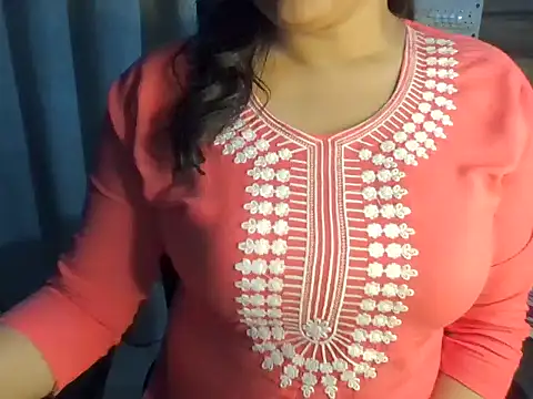 Snapshot of Trezza chatting on 21, 3, 2025 Trezza online show from 21, 3, 2025