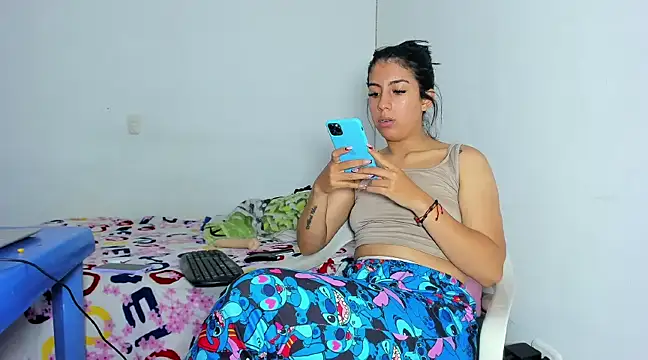 skinnyanai2 online show from 30, 12, 2024