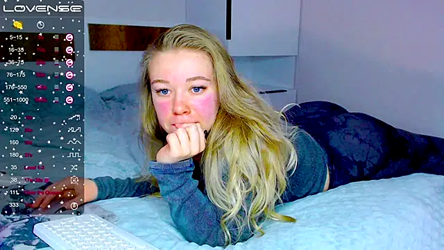 Snapshot of kitti_kaattt chatting on 3, 12, 2024 kitti kaattt online show from 3, 12, 2024