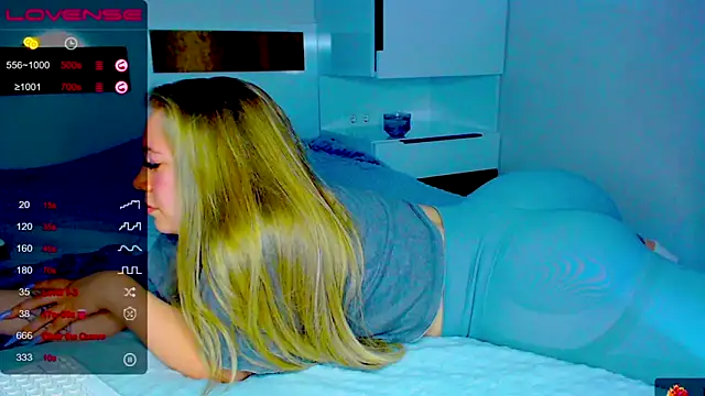 Snapshot of kitti_kaattt chatting on 29, 11, 2025 kitti kaattt online show from 29, 11, 2025