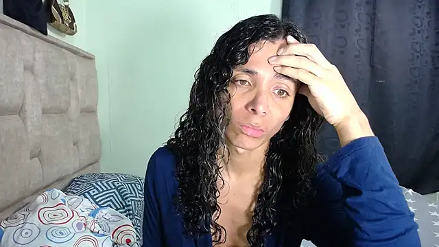 Nadia Monroe online show from 4, 2, 2025