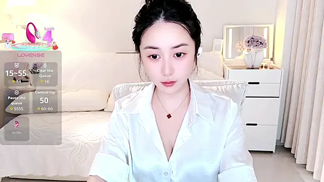 Eileen-886 online show from 16, 6, 2026
