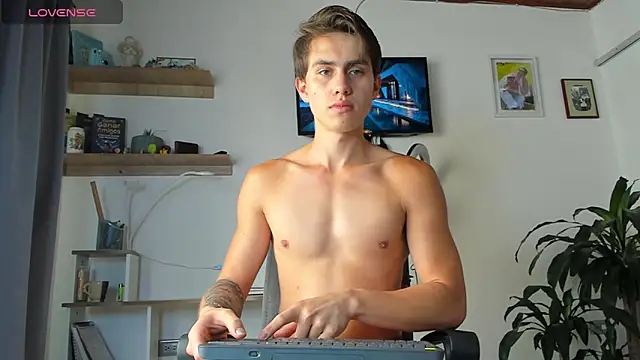 manucute 23  online show from 18, 11, 2025