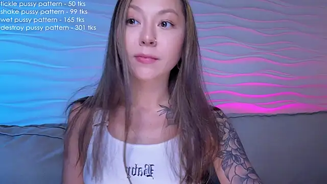 Snapshot of im_casey chatting on 13, 2, 2025 im casey online show from 13, 2, 2025